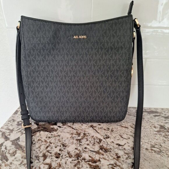Michael Kors Logo print Crossbody - Picture 1 of 13